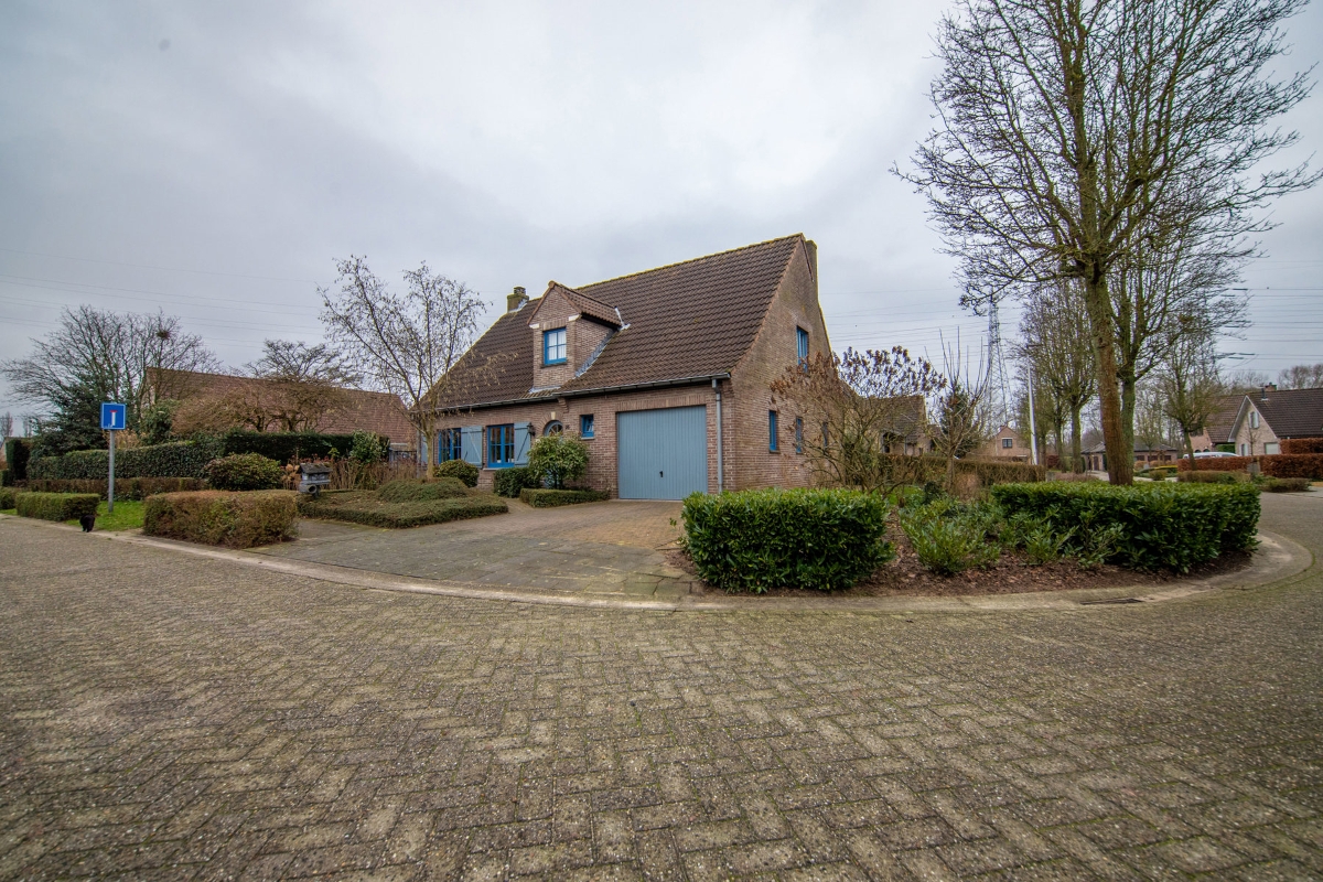 Huis Te Koop Met 4 Gevels Schelle Immovlan