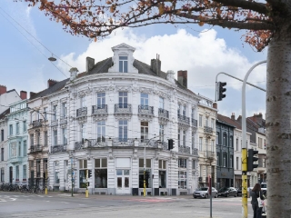 Handelspand te huur in Kortrijksesteenweg 1 Gent