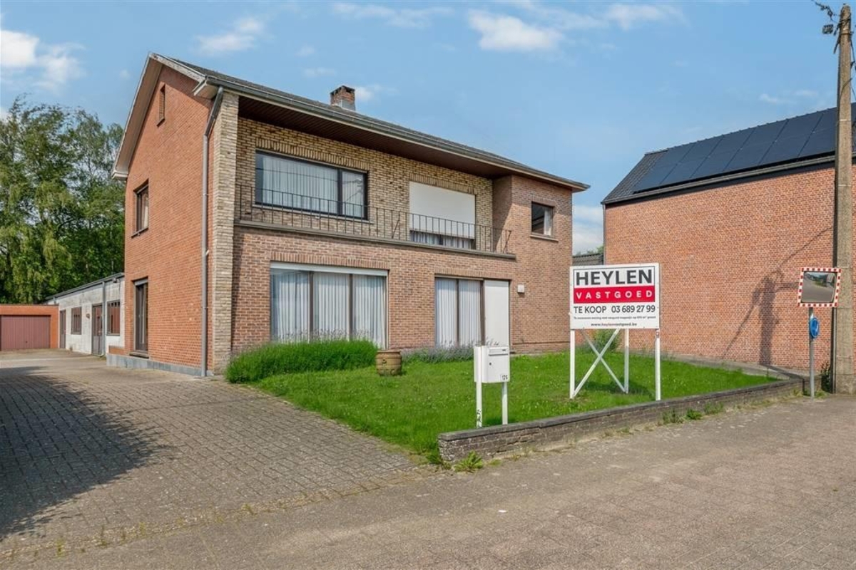 Huis Te Koop Met 4 Gevels - Beerse. Immovlan