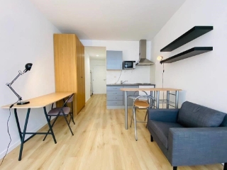 Flat - Studio te huur in Chaussée de Wavre 28 Elsene