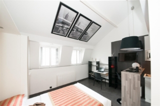 Flat - Studio te huur in Rue du Pont de la Carpe 14 Brussel