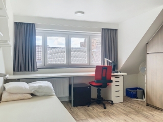 Flat - Studio te huur in Hippolyte Metdepenningenstraat 39 Gent