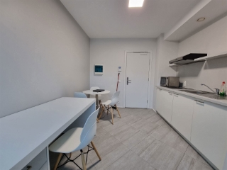 Flat - Studio te huur in Rue des Commerçants 55 Brussel